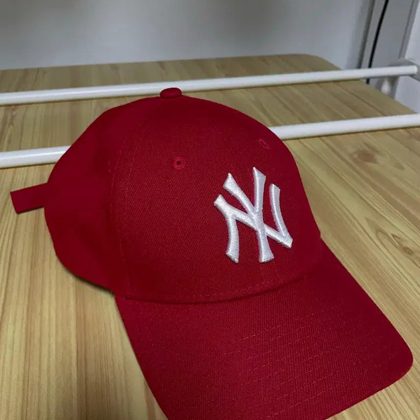 [BUNJANG] New Era Red Ball Cap / 뉴에라 레드 볼캡