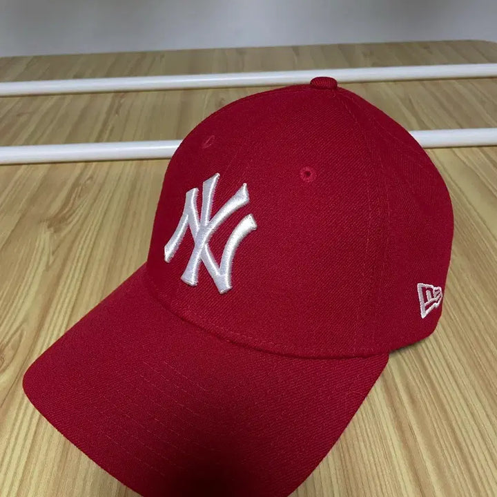 [BUNJANG] New Era Red Ball Cap / 뉴에라 레드 볼캡
