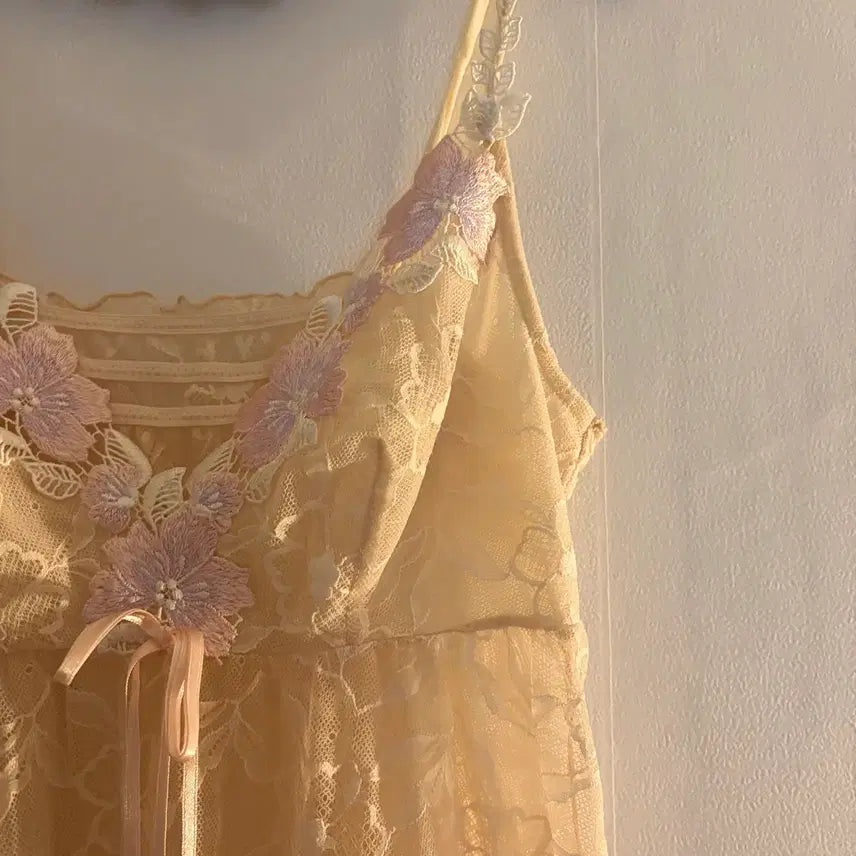 [BUNJANG] Vintage Embroidered Lace Slip Dress / 자수 레이스 슬립 끈원피스 빈티지