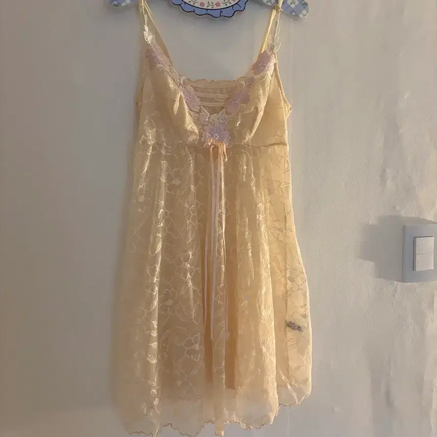[BUNJANG] Vintage Embroidered Lace Slip Dress / 자수 레이스 슬립 끈원피스 빈티지