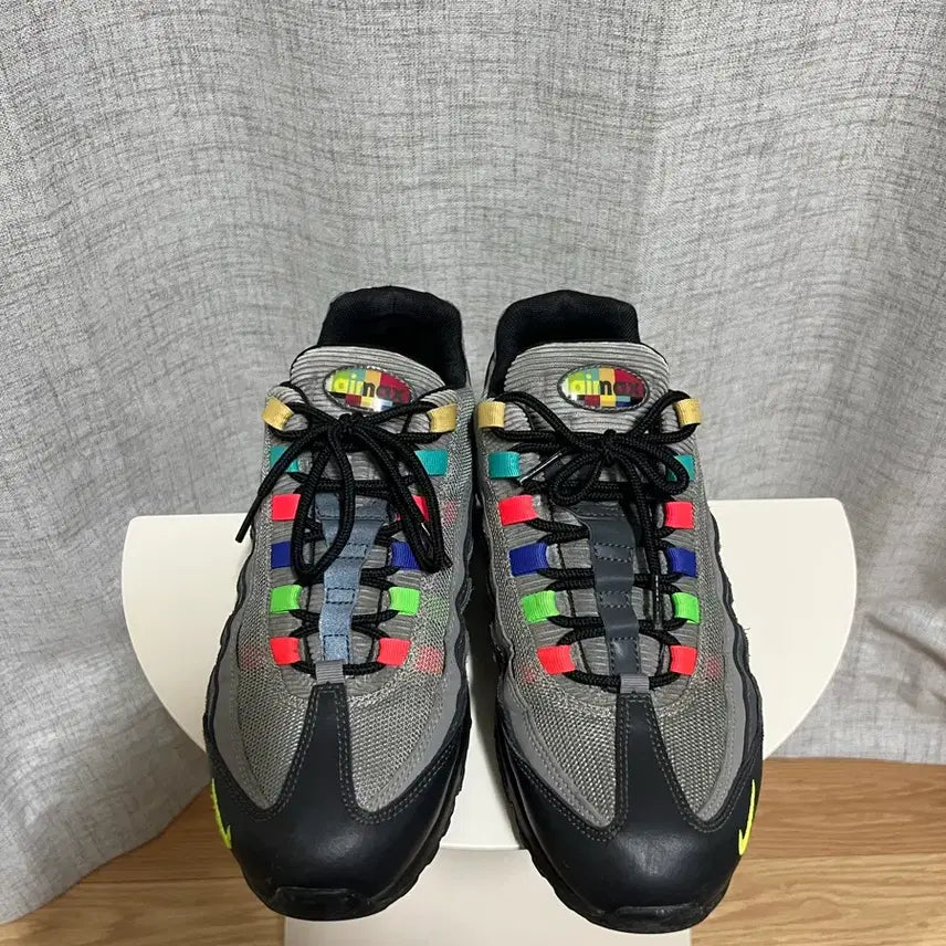[SOLD OUT] 나이키 에어맥스 95 SE 그레이 멀티컬러 270