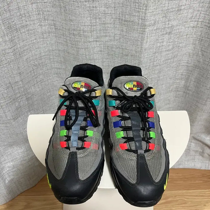[SOLD OUT] 나이키 에어맥스 95 SE 그레이 멀티컬러 270