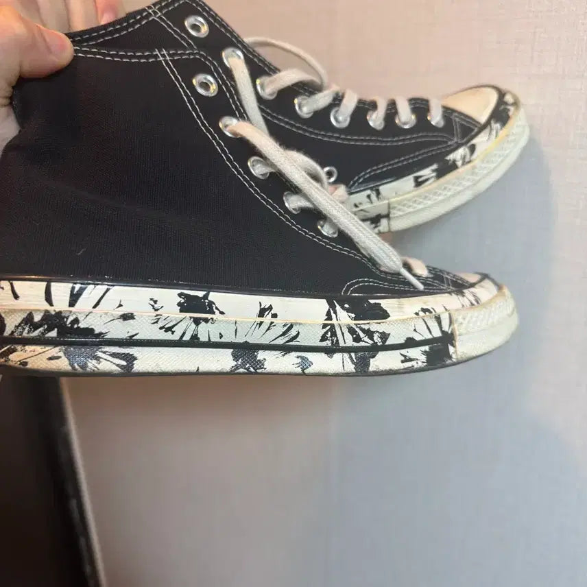 [BUNJANG] Converse Chuck 70 Floral High Sneakers / 컨버스 척 70 하이 플로랄 블랙 스니커즈