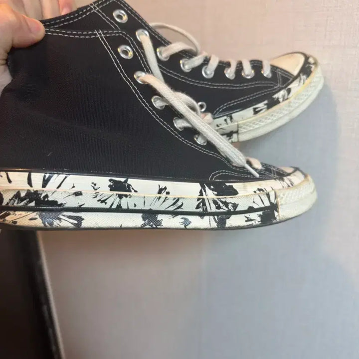 [BUNJANG] Converse Chuck 70 Floral High Sneakers / 컨버스 척 70 하이 플로랄 블랙 스니커즈