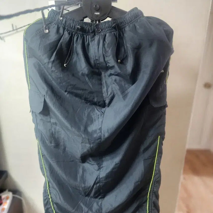 [BUNJANG] Adidas Navy Cargo Long Skirt / 고프코어룩 네이비 카고 롱 스커트