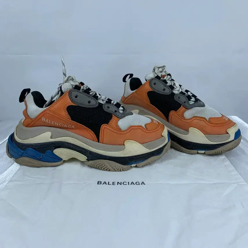 [BUNJANG] Balenciaga Triple S Halloween Edition Sneakers / (정품)발렌시아가 트리플S 할로윈에디션 스니커즈