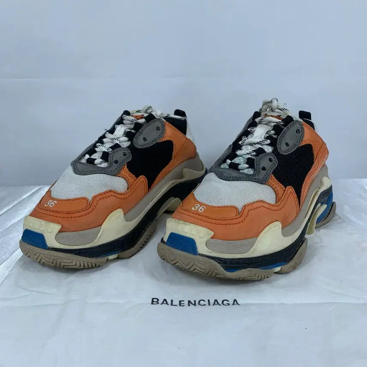 [BUNJANG] Balenciaga Triple S Halloween Edition Sneakers / (정품)발렌시아가 트리플S 할로윈에디션 스니커즈