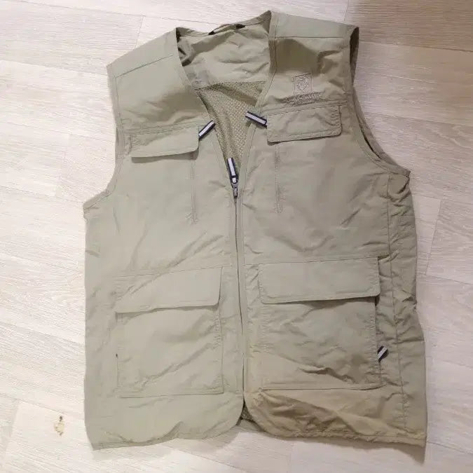 [BUNJANG] Black Yak Beige Vest Full Zip 100 / 매장정품 블랙야크 베이지계열  조끼집업 100