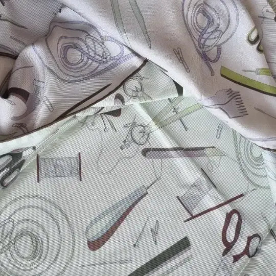 [BUNJANG] Fendi Two-Tone Silk Scarf / 펜디정품  투톤 실크 스카프 미사용