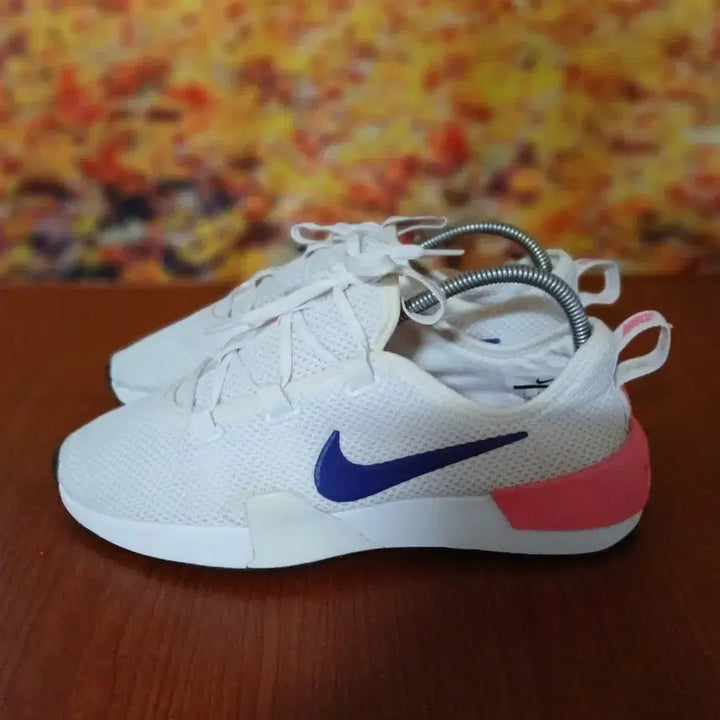 [SOLD OUT] 나이키 여성 핑크 런닝화 240