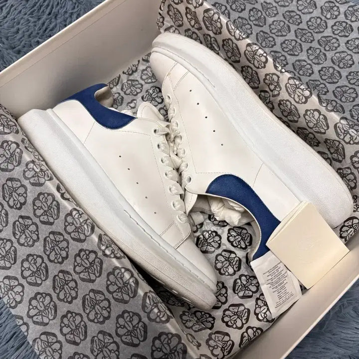 [BUNJANG] Alexander McQueen Blue Oversized Sneakers (Size 41.5) / [풀박스/당일배송] 알렉산더맥퀸 블루 오버솔 스니커즈 41.5