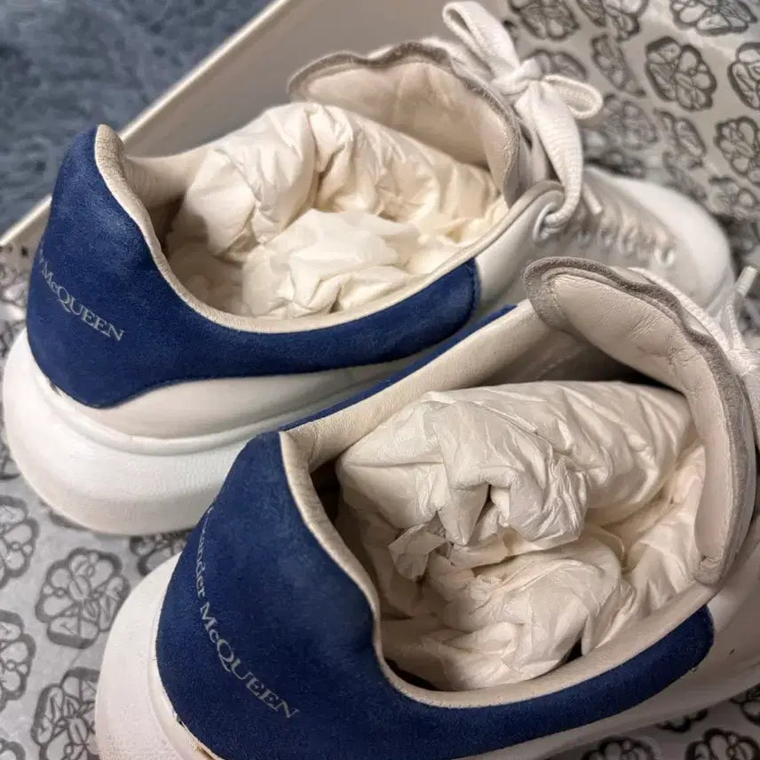 [BUNJANG] Alexander McQueen Blue Oversized Sneakers (Size 41.5) / [풀박스/당일배송] 알렉산더맥퀸 블루 오버솔 스니커즈 41.5