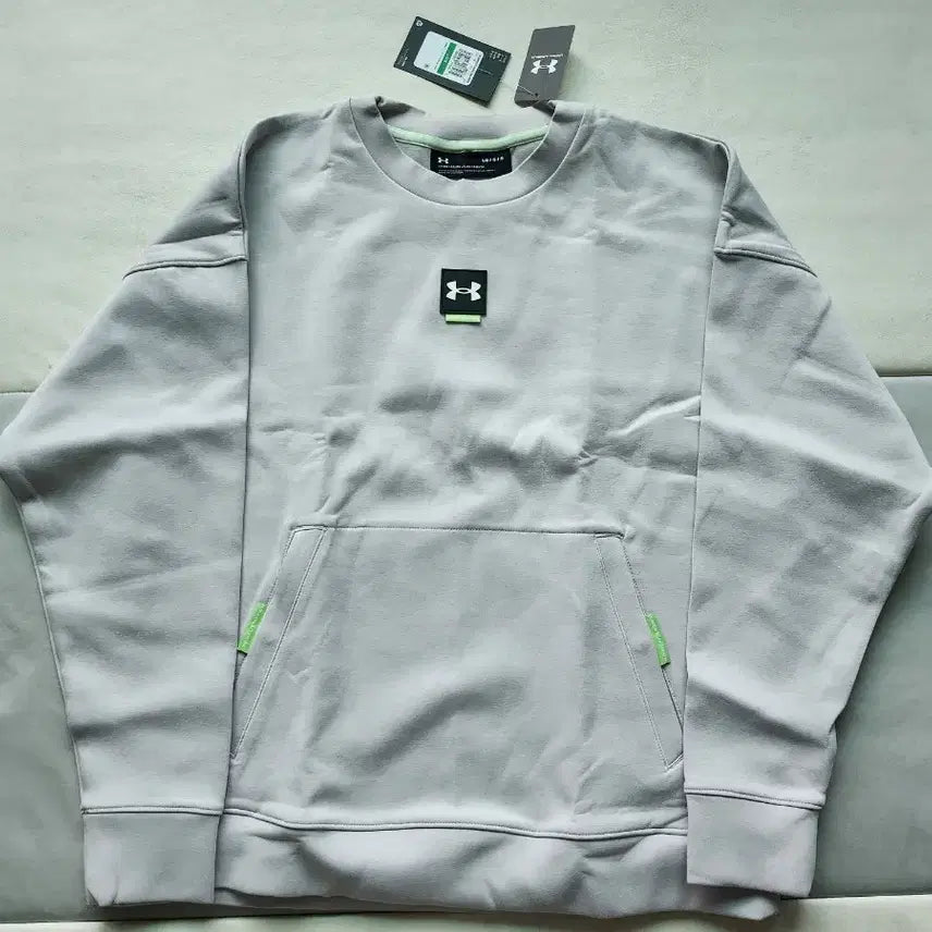 [SOLD OUT] 언더아머 정품 여성 맨투맨 새제품 헬스 크로스핏 런닝 등산 트레킹 자전거