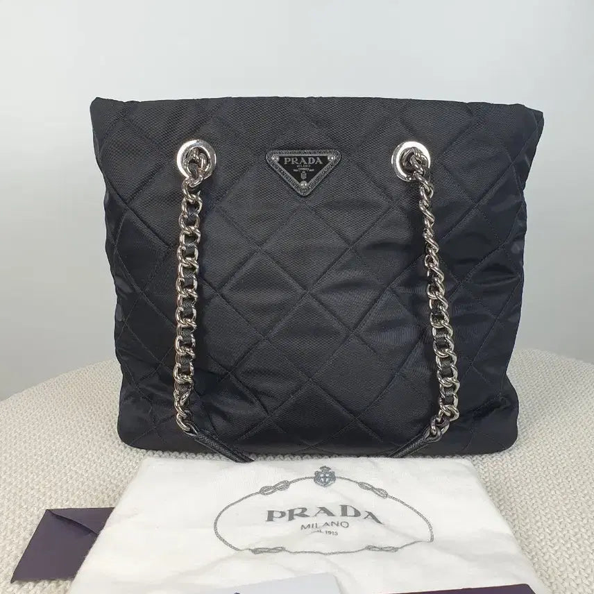 [BUNJANG] Prada Black Quilted Chain Tote Bag / 프라다 블랙 체인 퀼팅 토트백