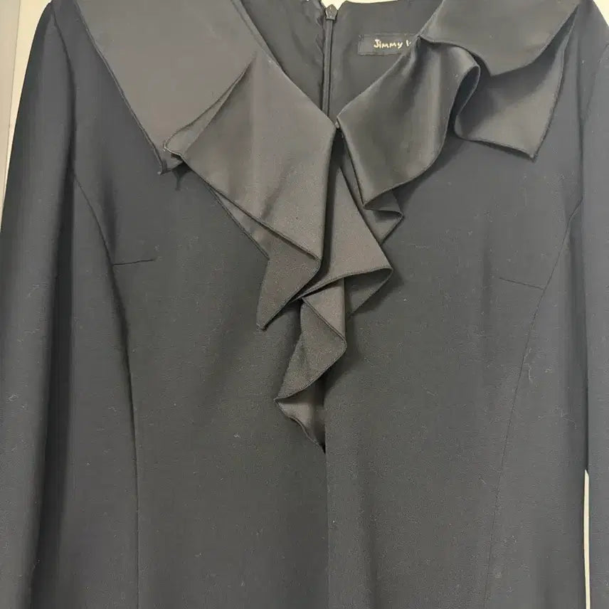 [BUNJANG] Jimmy V Black Ribbon Midi Dress / Jimmy V 블랙 리본 장식 원피스