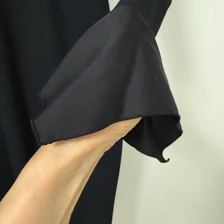 [BUNJANG] Jimmy V Black Ribbon Midi Dress / Jimmy V 블랙 리본 장식 원피스