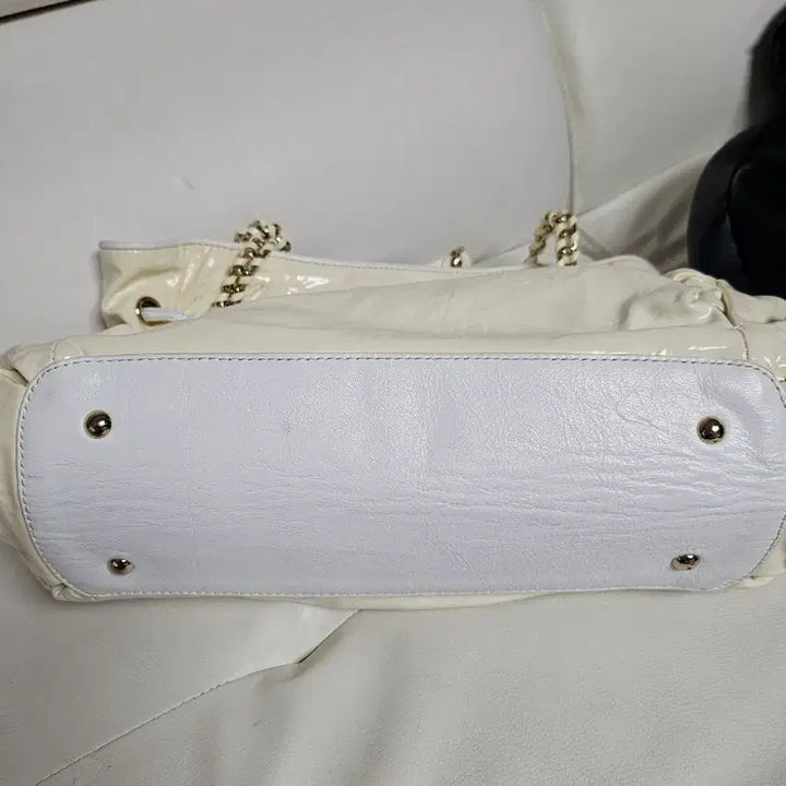 [BUNJANG] MCM Ivory Shoulder Bag / 정품))MCM 아이보리 숄더백 체인 가방