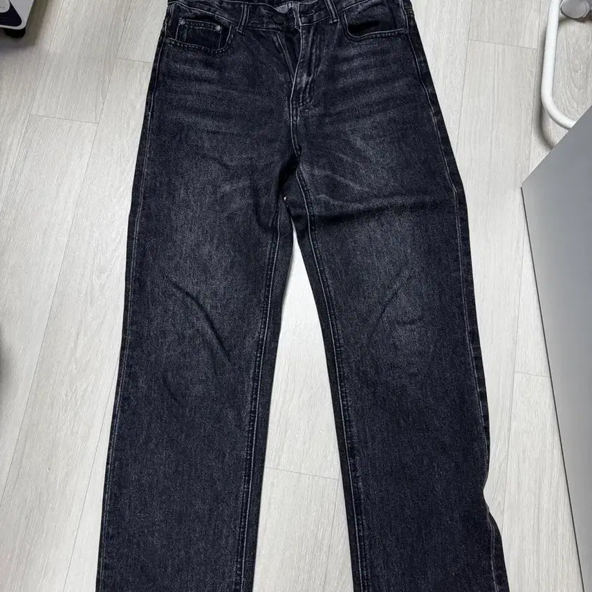[BUNJANG] Peacewalker Dark Indigo Jeans Size 28 / [옷장정리] 피스워커 흑청 28 Size