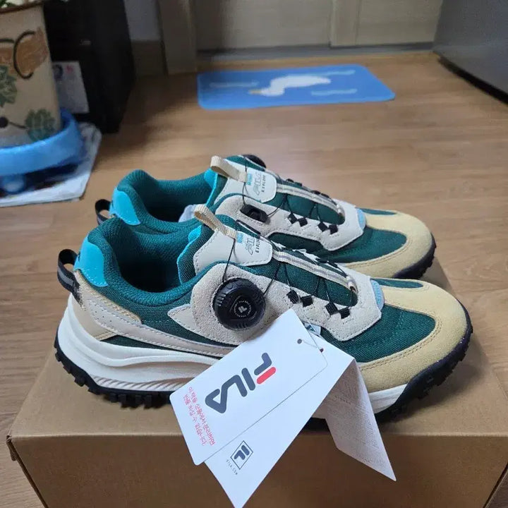 [BUNJANG] Fila Dial Trekking Shoes (250) / 새제품)휠라 다이얼 트레킹화235.240.250.255