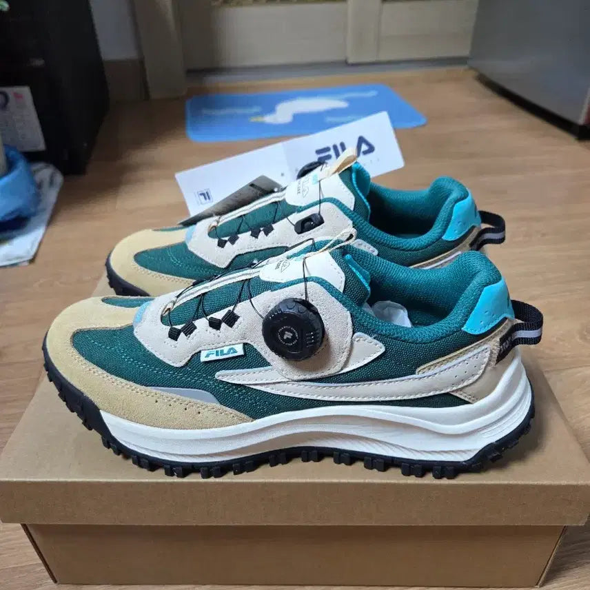 [BUNJANG] Fila Dial Trekking Shoes (250) / 새제품)휠라 다이얼 트레킹화235.240.250.255