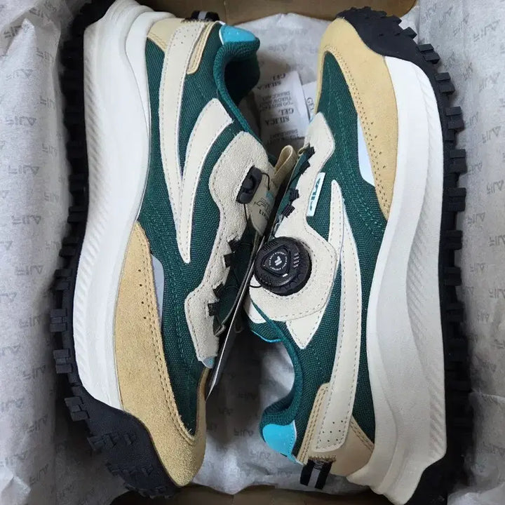 [BUNJANG] Fila Dial Trekking Shoes (250) / 새제품)휠라 다이얼 트레킹화235.240.250.255