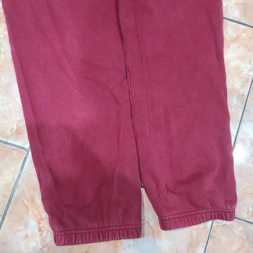 [BUNJANG] Nike Burgundy Training Joggers / 나이키 버건디컬러 트레이닝 조거