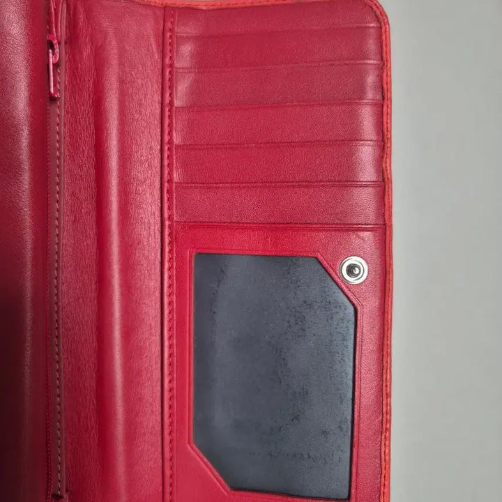 [BUNJANG] Vivienne Westwood Embossed Leather Wallet / 비비안웨스트우드 로고 엠보스 레더 장지갑