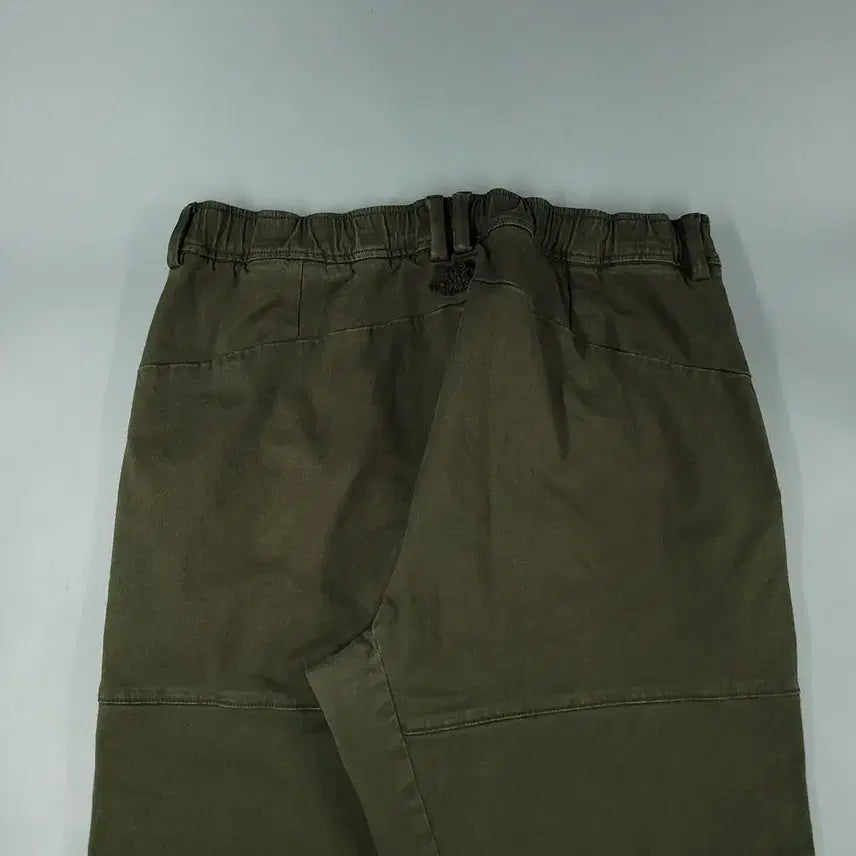 [BUNJANG] The North Face White Label Pigment Khaki Black Logo Double Knee Cargo Pants / 노스페이스 화이트라벨 피그먼트 카키 블랙 로고 밴딩 더블니 카고포켓 분토