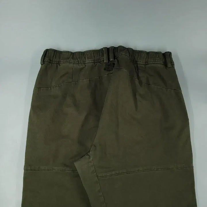 [BUNJANG] The North Face White Label Pigment Khaki Black Logo Double Knee Cargo Pants / 노스페이스 화이트라벨 피그먼트 카키 블랙 로고 밴딩 더블니 카고포켓 분토