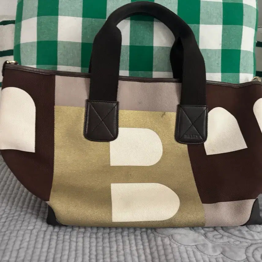 [SOLD OUT] 발라 토트백 브라운 캔버스 가방