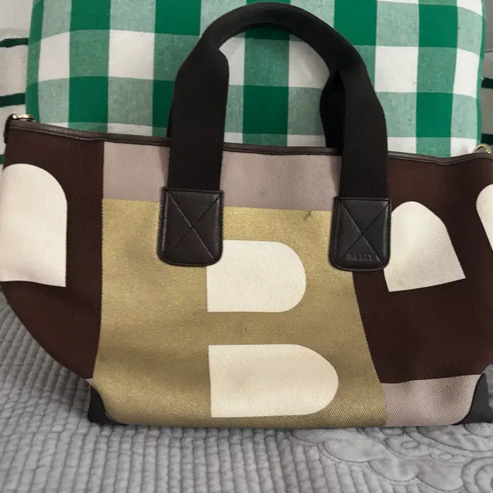 [SOLD OUT] 발라 토트백 브라운 캔버스 가방