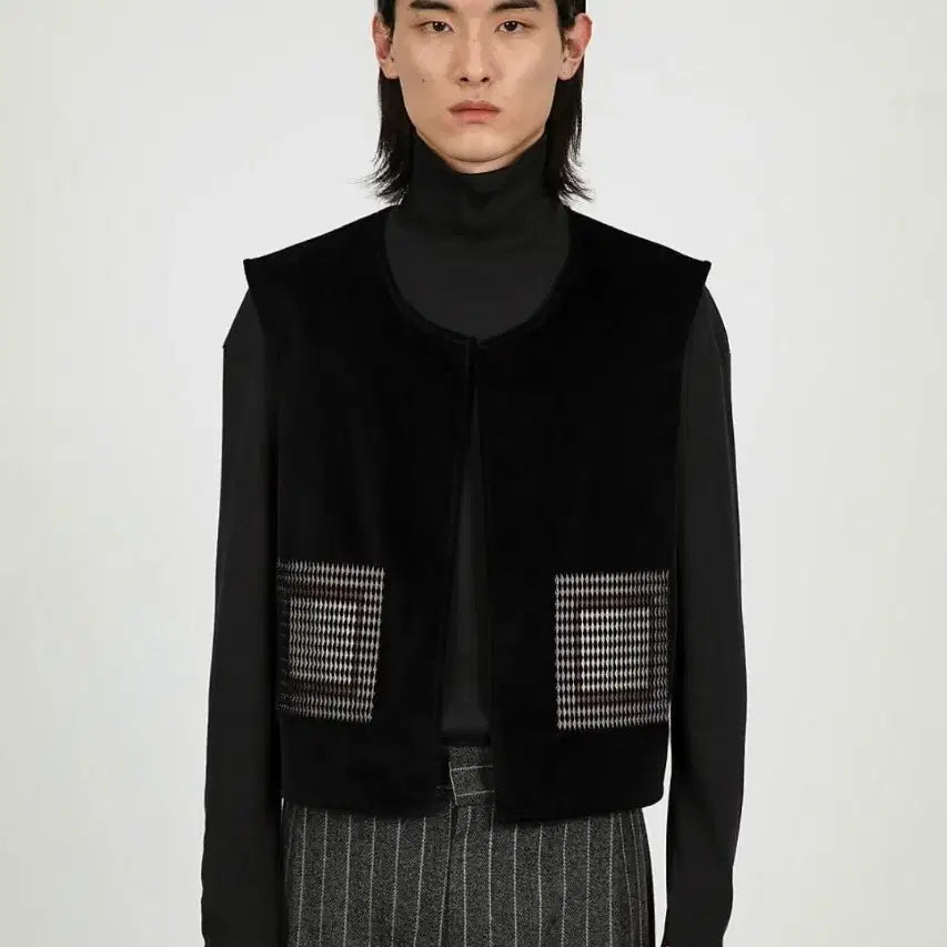 [BUNJANG] Amomento Velvet Patch Vest Black L / 아모멘토 벨벳 패치 베스트 블랙 L