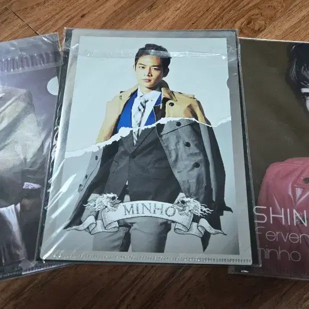 [BUNJANG] SHINee Minho L-file Official Goods / 샤이니 민호 L자 파일(정식굿즈)