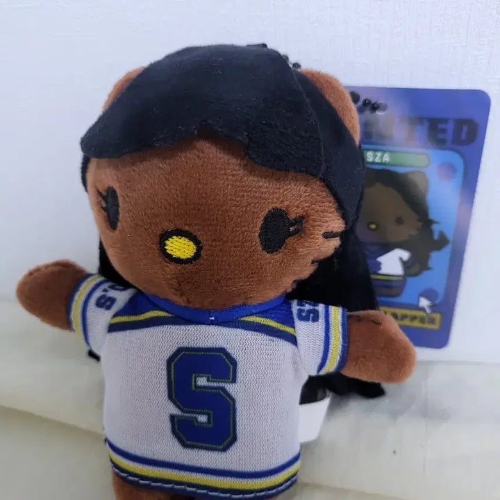 [BUNJANG] Hello Kitty Tanning Travis Scott Doll Keychain / 헬로키티  힙합 콜라보 SZA 시저 키티 키링