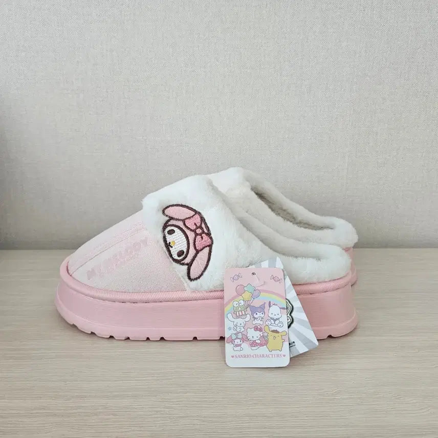 [BUNJANG] Sanrio My Melody Fluffy House Slippers / 산리오 마이멜로디 털 실내화 슬리퍼