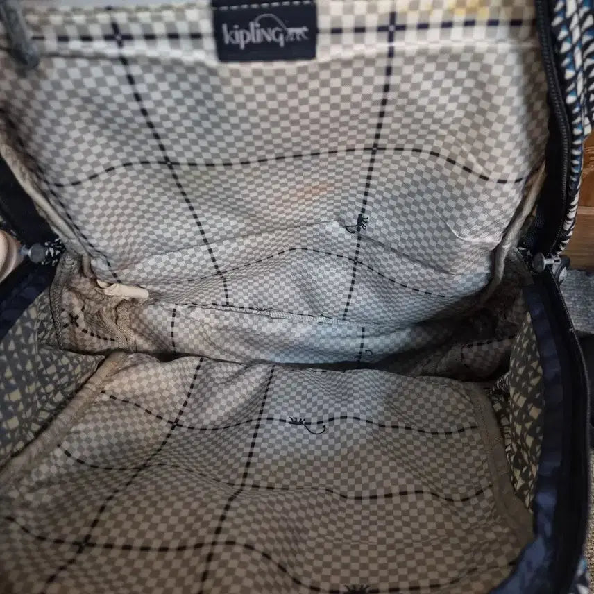 [BUNJANG] Kipling Backpack with Kipling Monkey Keyring / 키플링 백팩  키링 인형[정품]