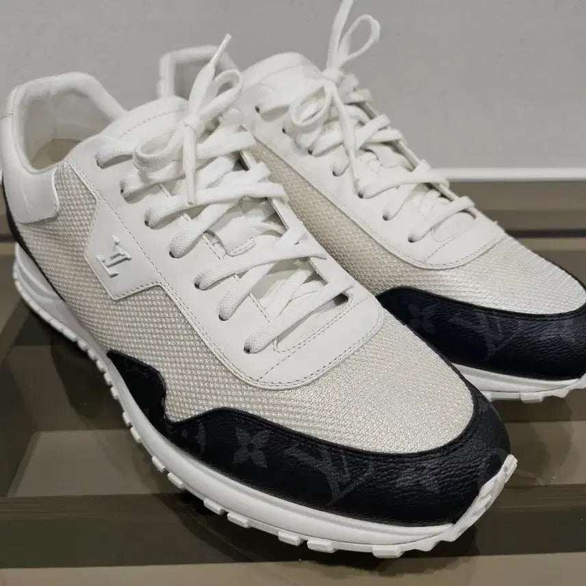[BUNJANG] Louis Vuitton Runway Sneakers (Men's) - Size 10 / 루이비통 남성 런어웨이 스니커즈 10
