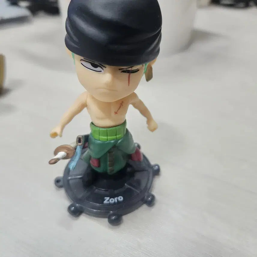 [BUNJANG] Roronoa Zoro & Hulkbuster Figure / 롤로노아 조로 Q버전,헐크버스터 피규어 8~9cm 작은 사이즈