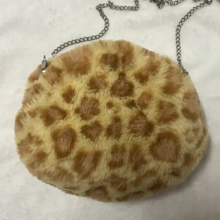 [BUNJANG] Hello Kitty Garakuma Leopard Pouch / 갸루쿠마 키티 포셰트 호피 포쉐트 파우치 헬로키티