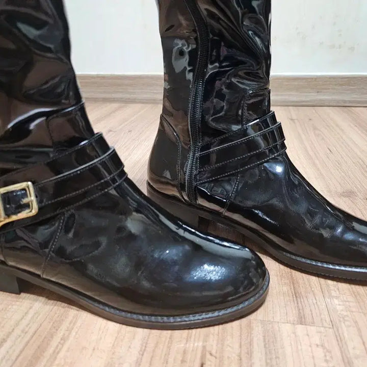 [BUNJANG] Long Boots (240) - Unique Patent Leather / 롱부츠(새상품/240) 유니크한 애나멜 가죽 롱부츠