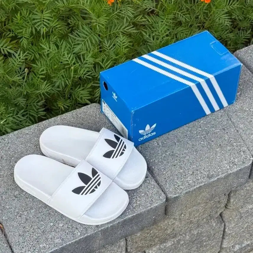 [BUNJANG] Adidas Adilette Lite Slippers 225 / 아디다스 아딜렛라이트 슬리퍼, 225