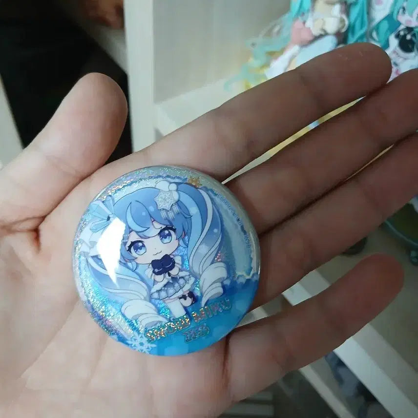 [BUNJANG] Hatsune Miku 2025 Yukimiku Can Badge / 하츠네미쿠 2025유키미쿠 캔뱃지