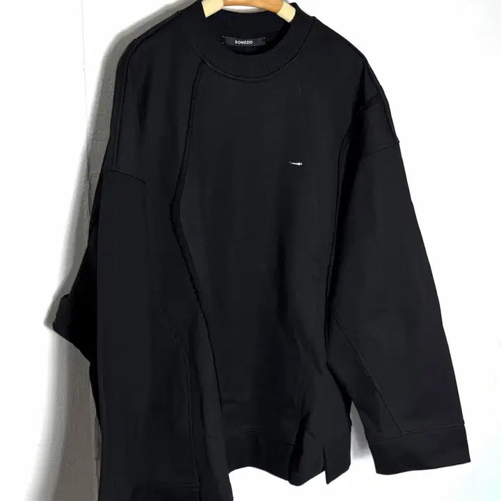 [BUNJANG] Songzio Homme Cutout Sweatshirt / 송지오옴므 맨투맨