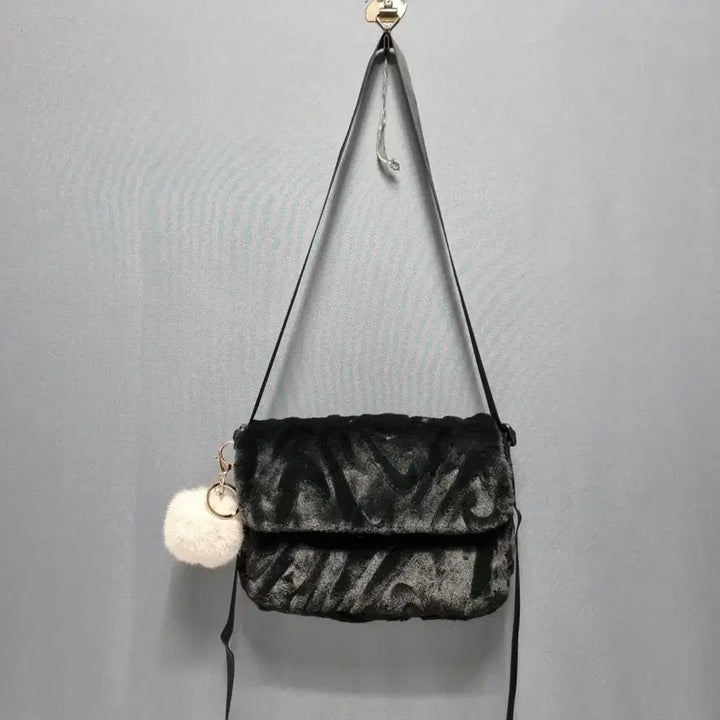 [BUNJANG] Nike Velour Crossbody Bag / ㅡ나이키 벨루어 크로스백 ㅡ0205