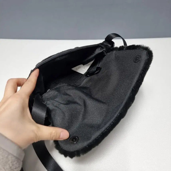 [BUNJANG] Nike Velour Crossbody Bag / ㅡ나이키 벨루어 크로스백 ㅡ0205