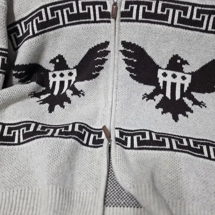 [BUNJANG] Urban White Eagle Pattern Zip-up Cardigan / 어반화이트 독수리 패턴 집업 가디건