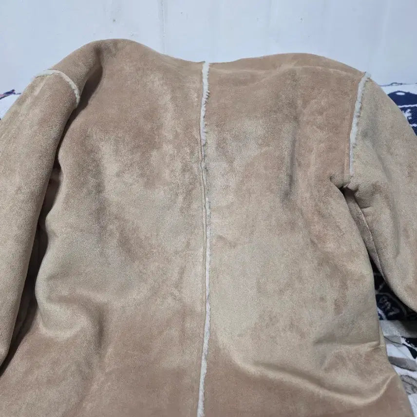 [BUNJANG] Letter From Moon Suede Mouton Coat / 레터프롬문 스웨이드 무스탕 코트