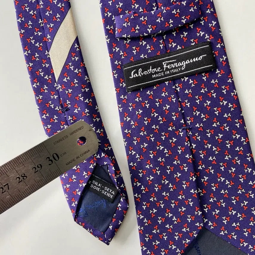 [BUNJANG] Ferragamo Silk Necktie / 최상급 페레가모(Ferragamo) 명품 정품 넥타이