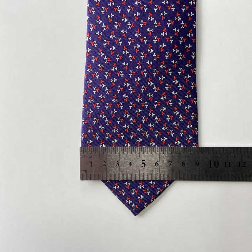 [BUNJANG] Ferragamo Silk Necktie / 최상급 페레가모(Ferragamo) 명품 정품 넥타이