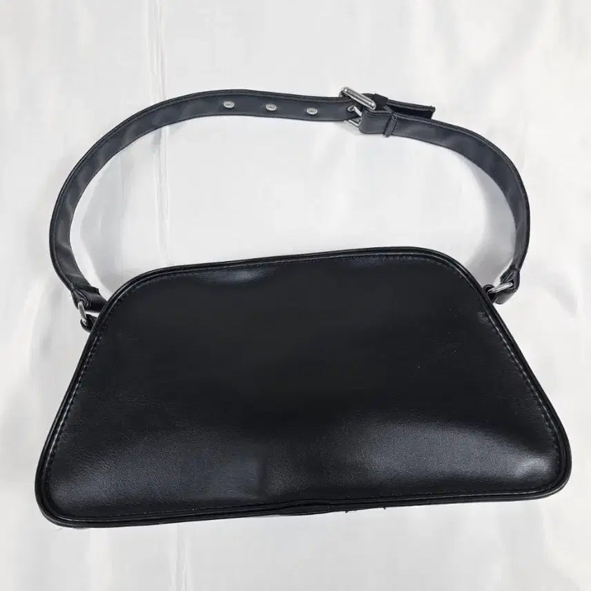 [SOLD OUT] 아디다스트레포일숄더백